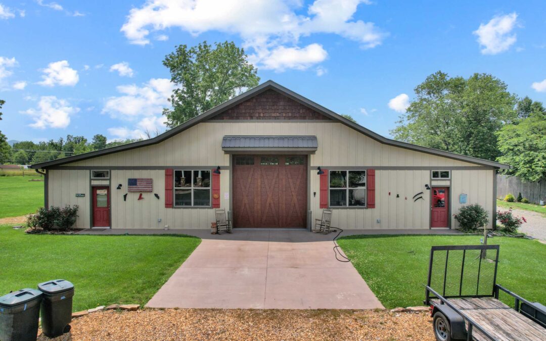 Cedar Ridge Barn